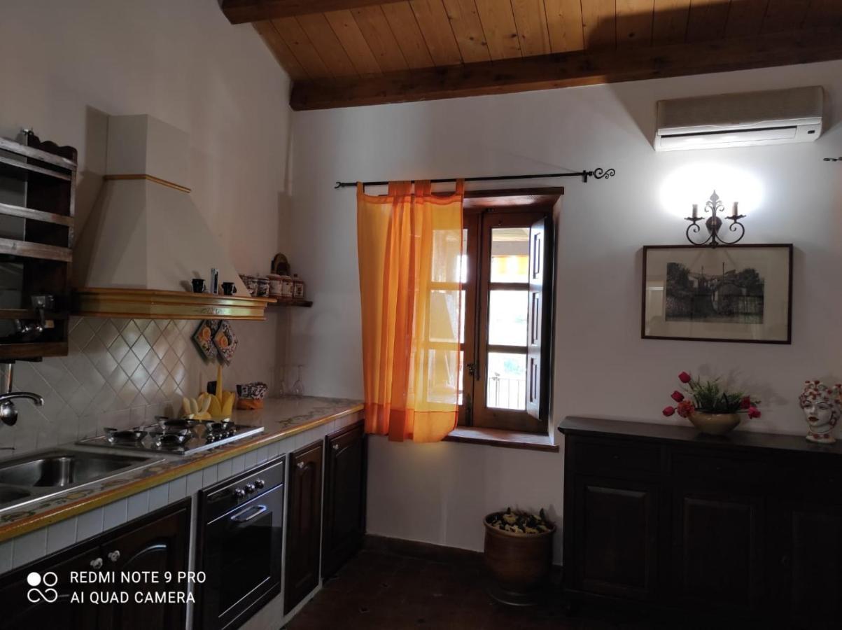 B&B Il Padrino Savoca Dış mekan fotoğraf