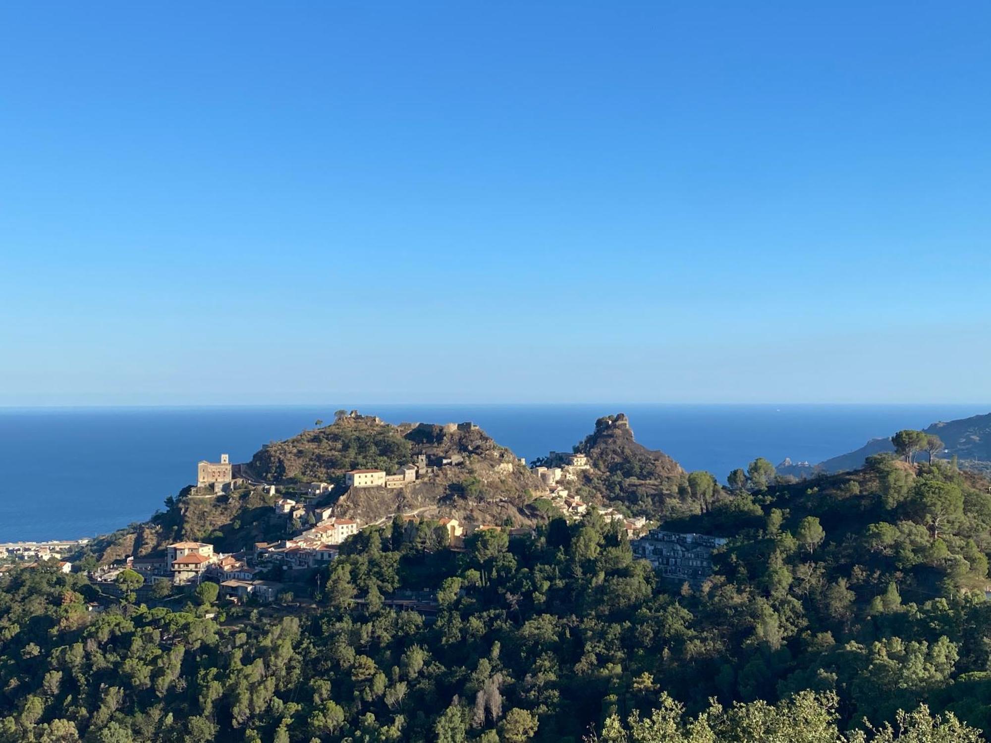 B&B Il Padrino Savoca Dış mekan fotoğraf