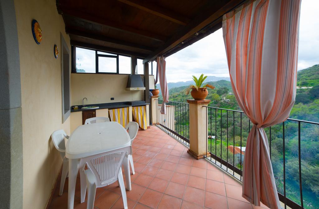 B&B Il Padrino Savoca Oda fotoğraf