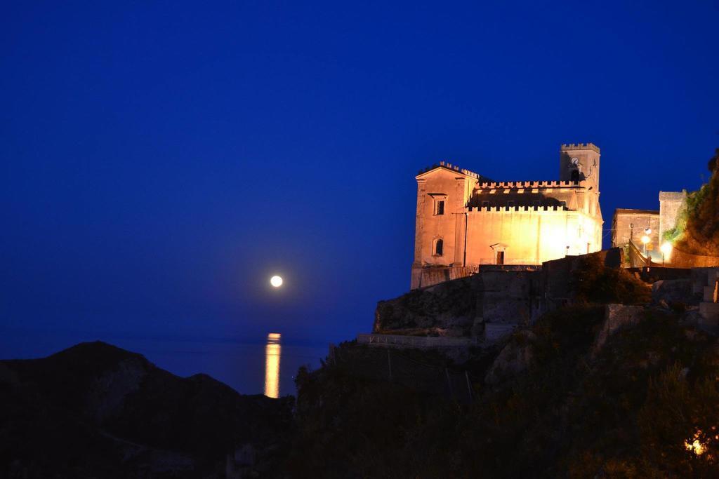 B&B Il Padrino Savoca Dış mekan fotoğraf
