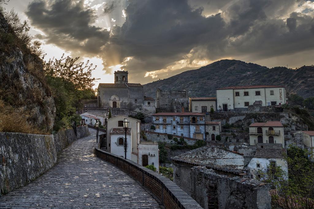 B&B Il Padrino Savoca Dış mekan fotoğraf