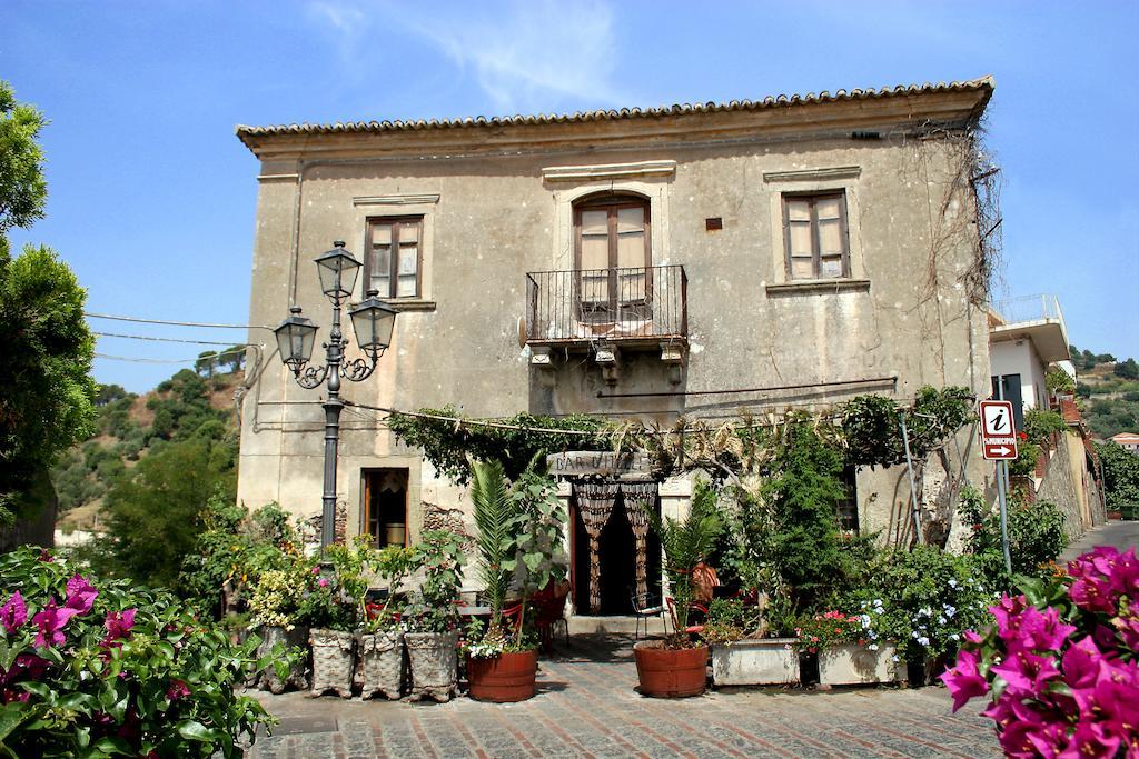 B&B Il Padrino Savoca Dış mekan fotoğraf