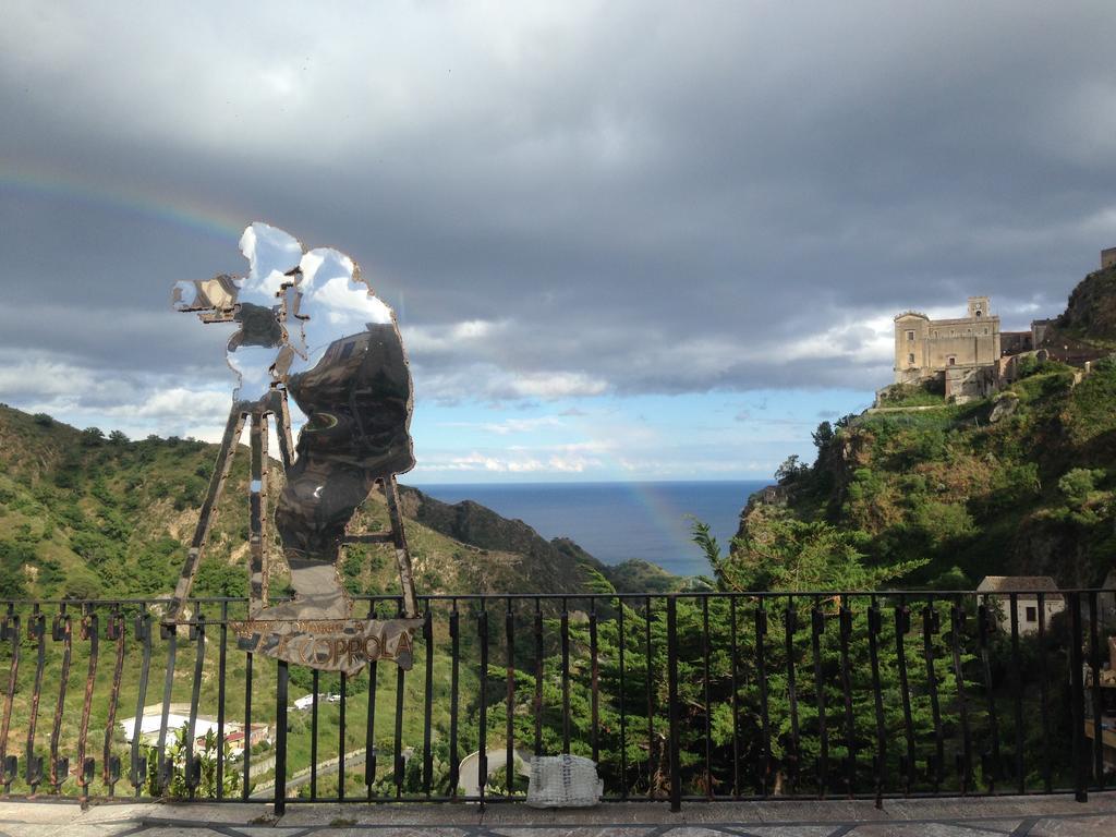 B&B Il Padrino Savoca Dış mekan fotoğraf
